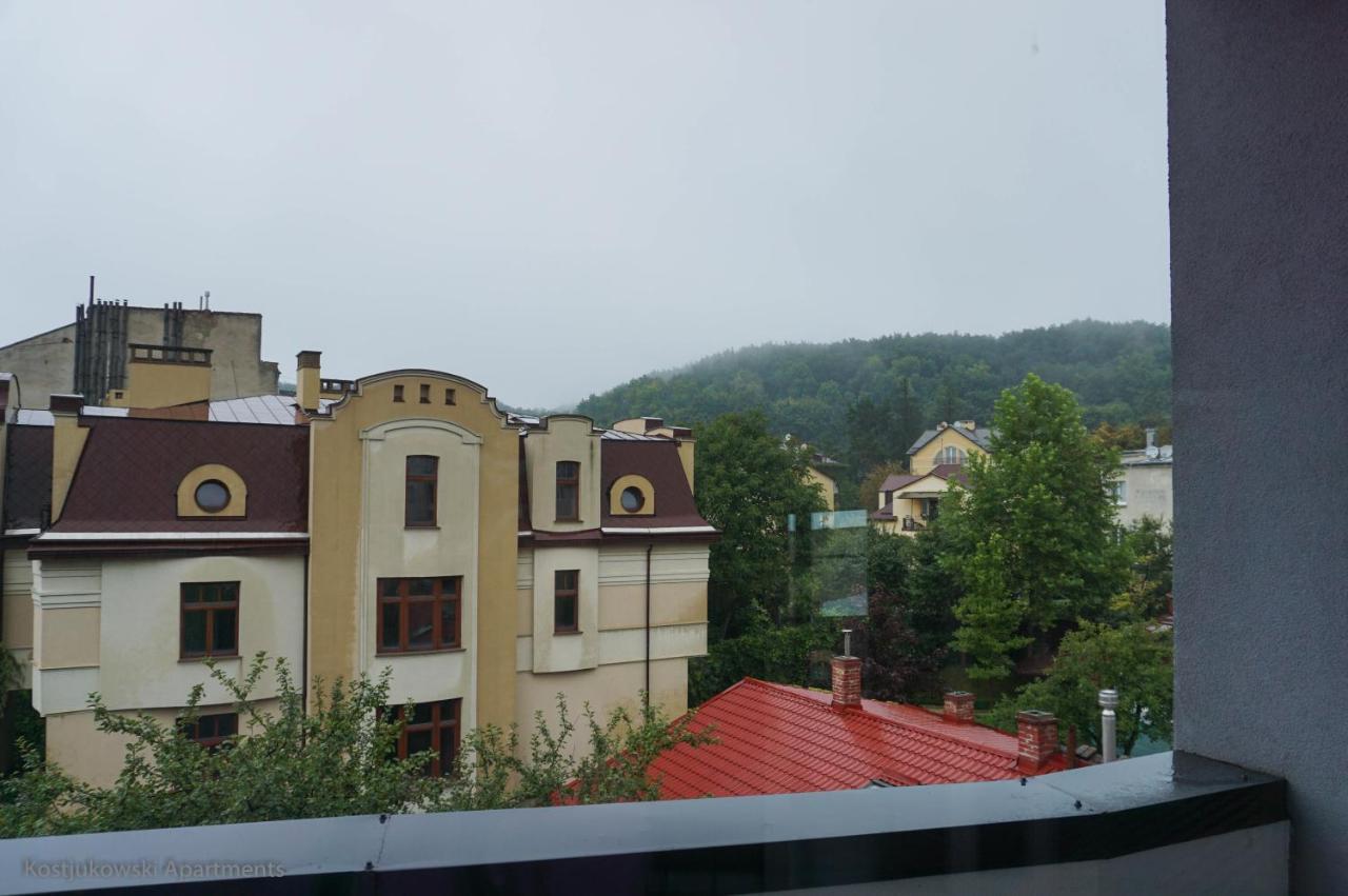 Apart-Hotel Kostjukowski Apartments Nizhynska 17 Lviv Exterior foto