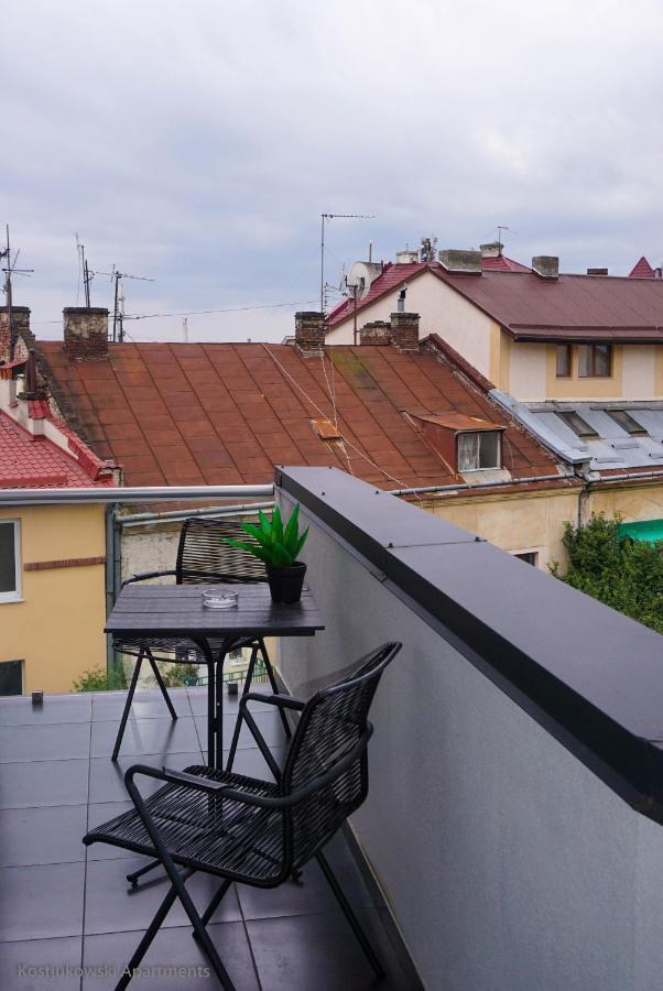 Apart-Hotel Kostjukowski Apartments Nizhynska 17 Lviv Exterior foto