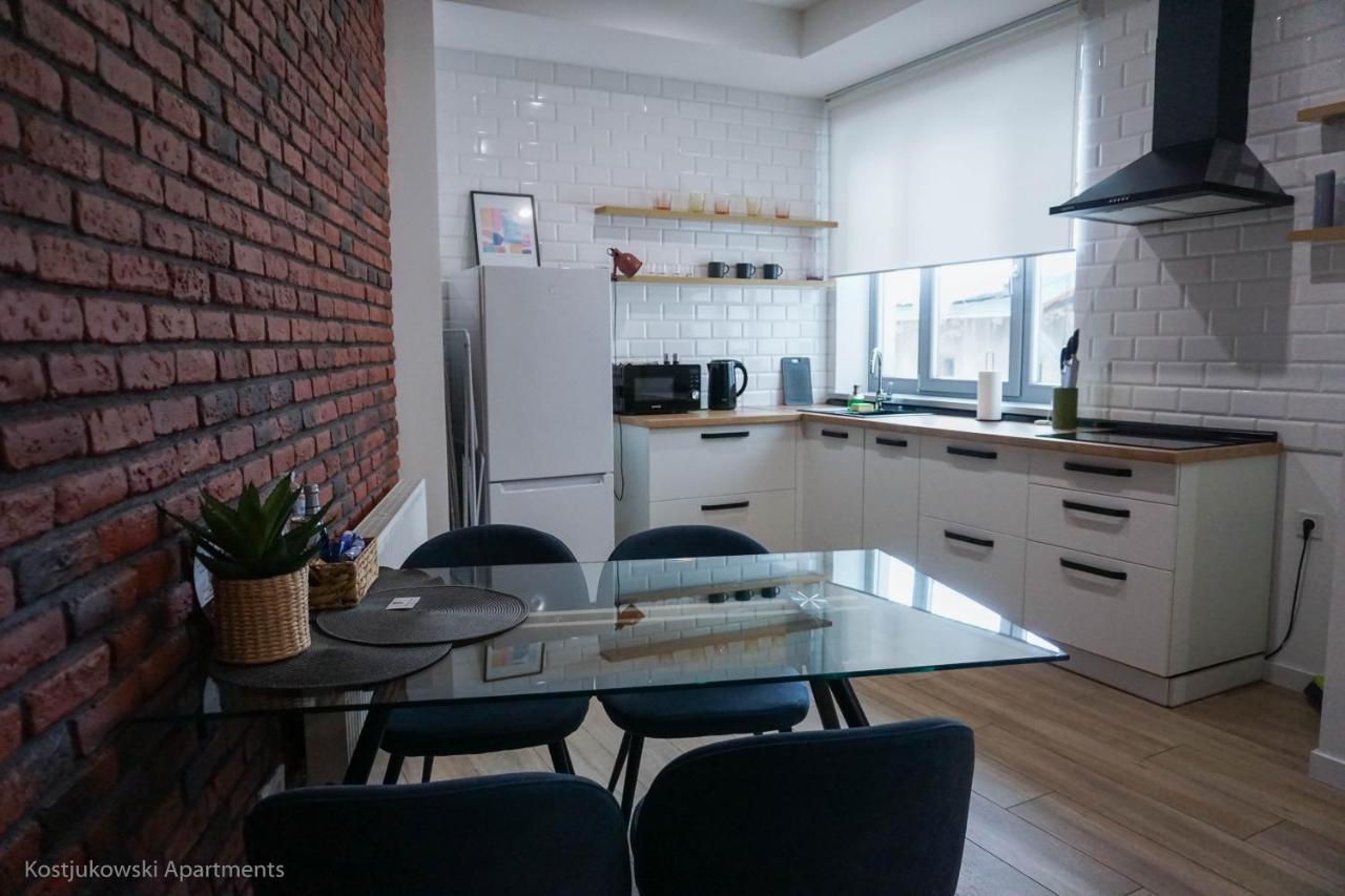 Apart-Hotel Kostjukowski Apartments Nizhynska 17 Lviv Exterior foto