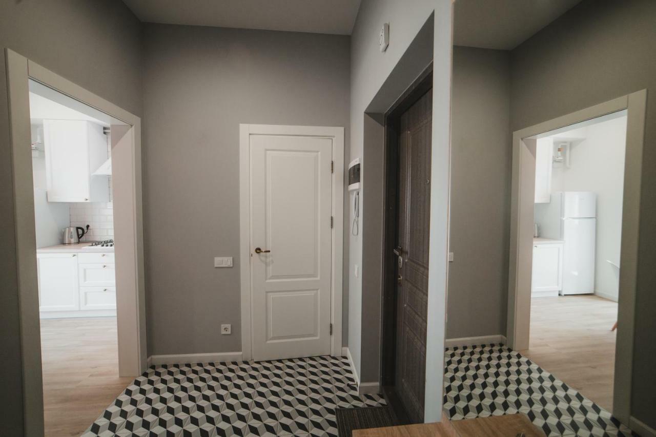 Apart-Hotel Kostjukowski Apartments Nizhynska 17 Lviv Exterior foto